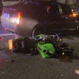 国产摩托车掉头视频