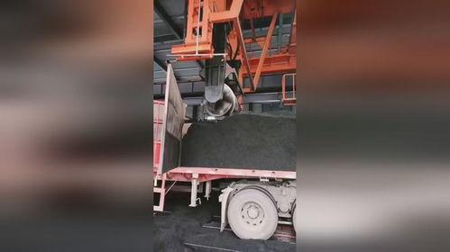 国产草炭卸车技巧视频,国产草炭卸车高效技巧揭秘