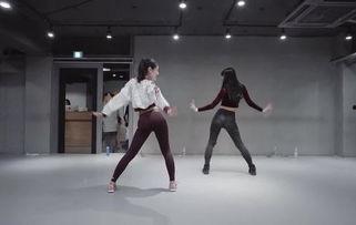 国产跳魔性舞蹈视频,国产神曲引爆全网！